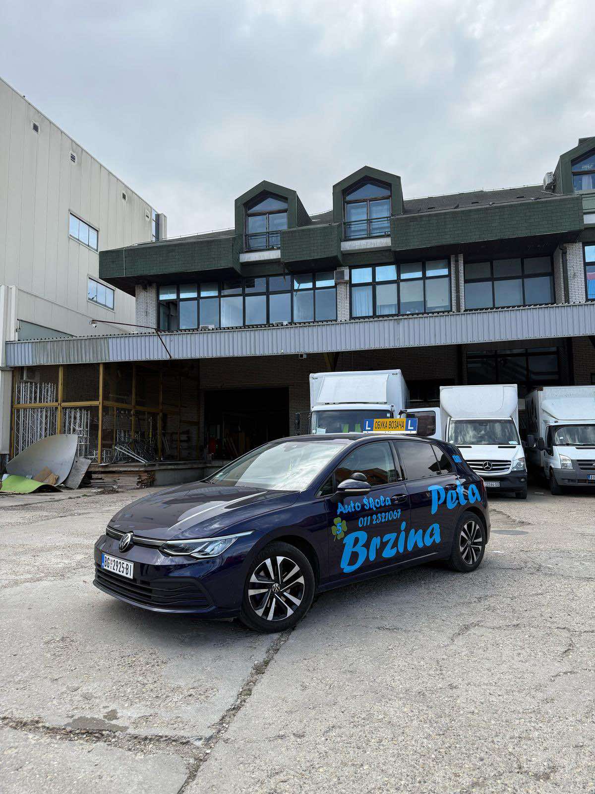 IMG-02059da0e94c3b9bc343ec9ae0d4c827-V