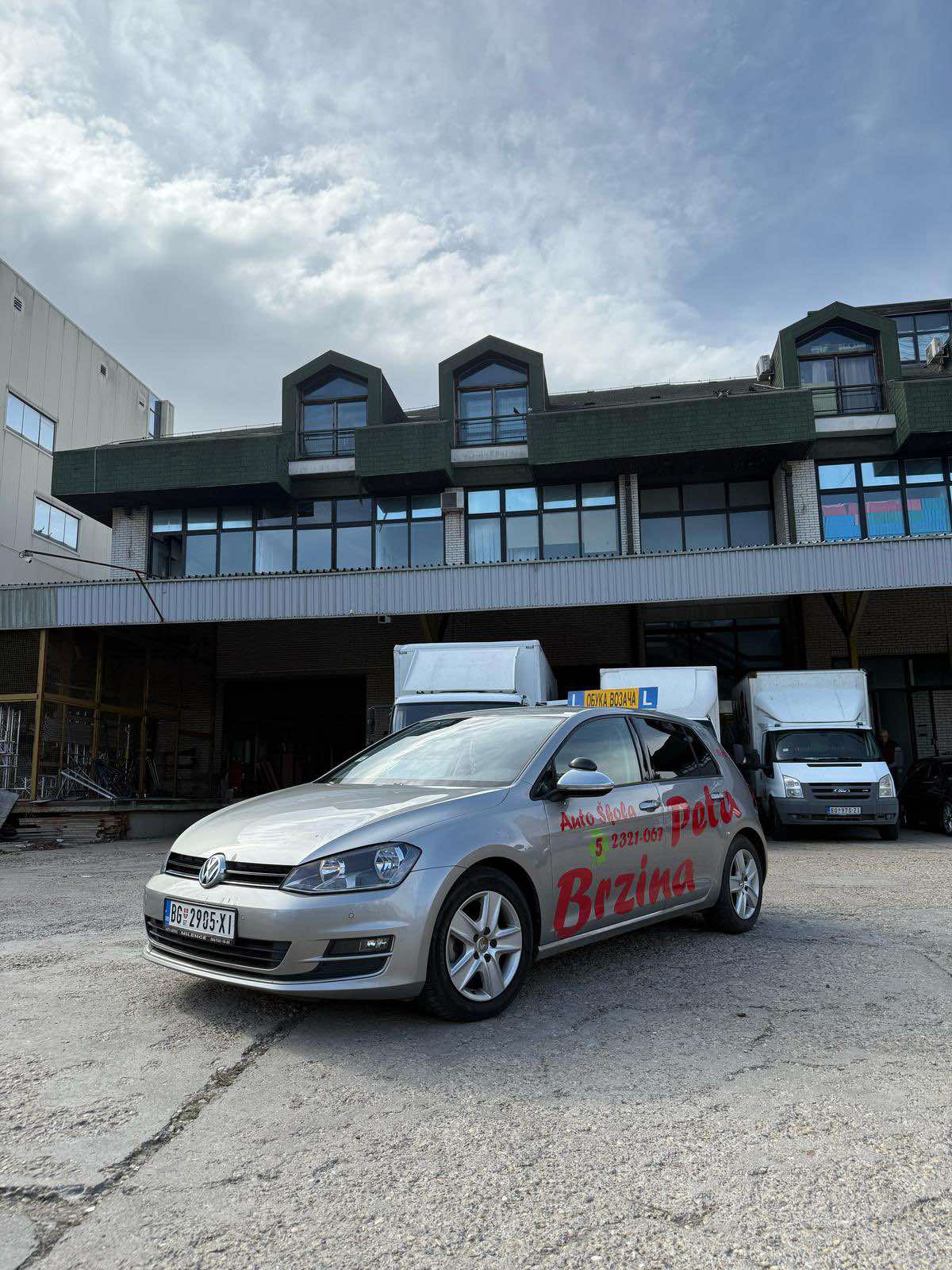 IMG-8eda6e37503f8796e65fc1b1a8c59ef4-V